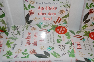 Bchertisch_ApothekeBuch_hp.jpg